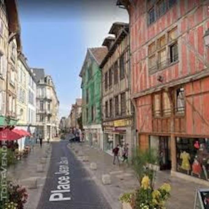 Cocoon Standing - Coeur Historique De Troyes Apartman Kültér fotó